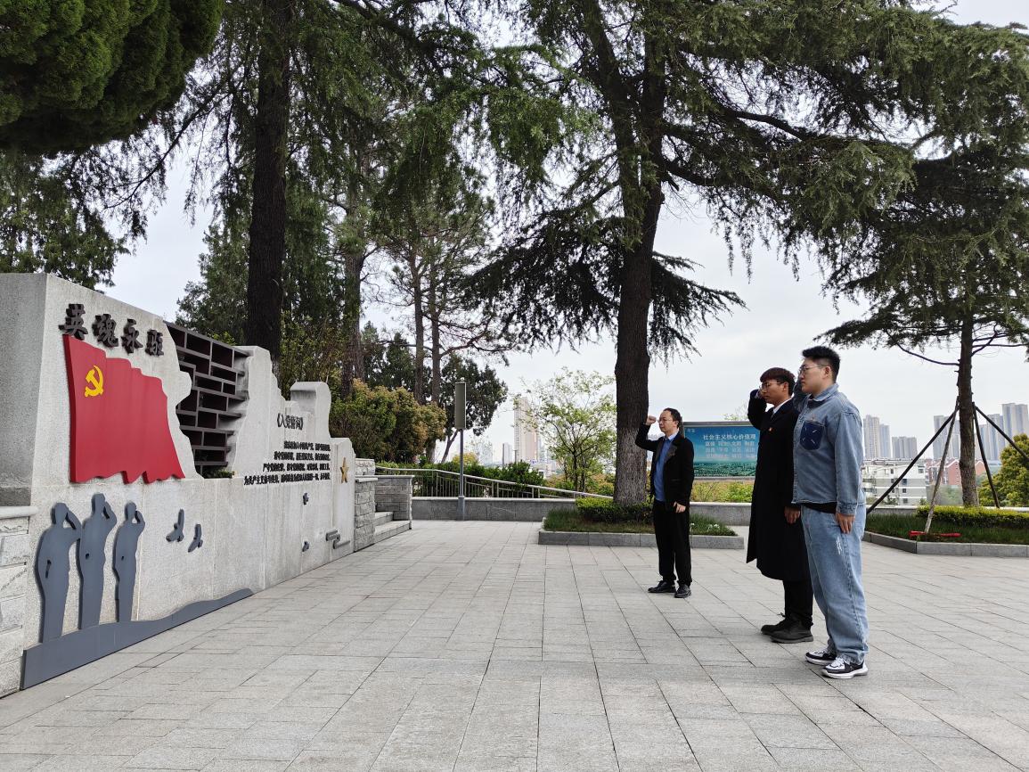 Cache_-7b42d68327eed859.